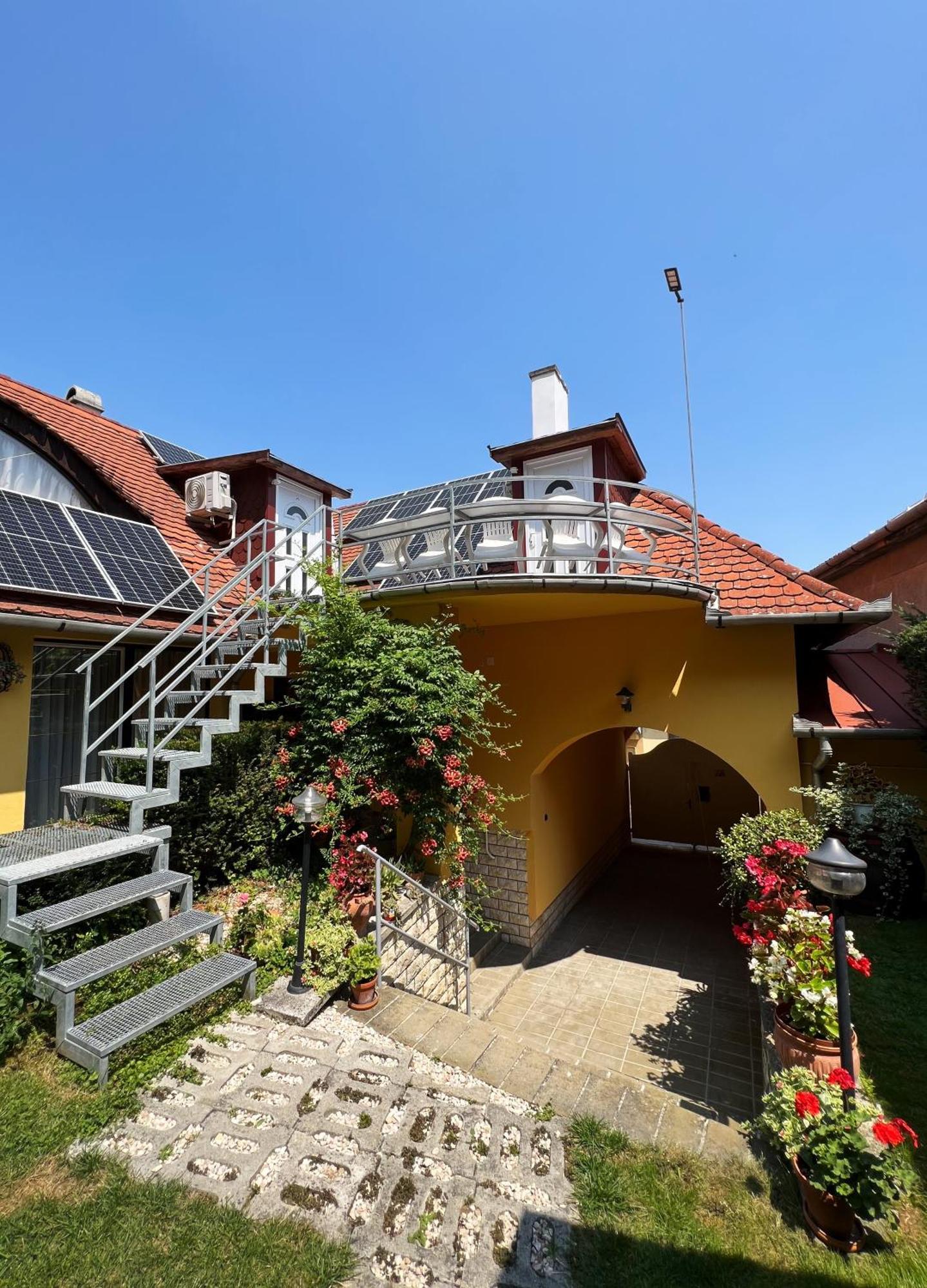 Ovar 12 Vendeghaz Tokaj Bagian luar foto