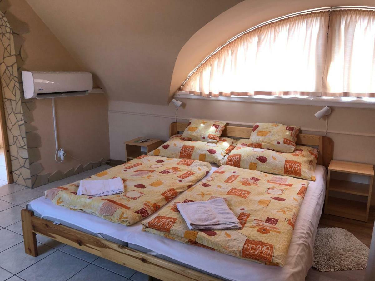 Ovar 12 Vendeghaz Tokaj Bagian luar foto